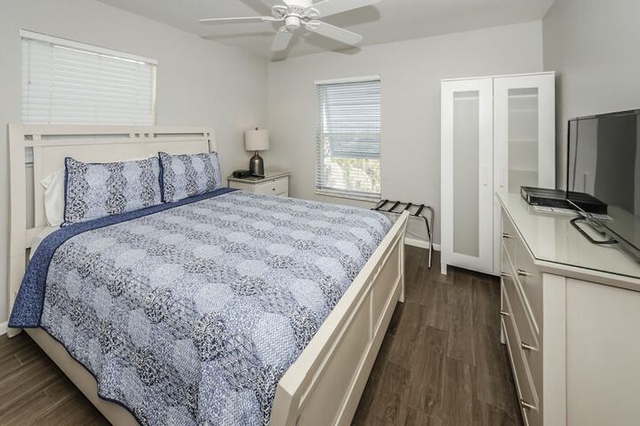 Room 2 of 29