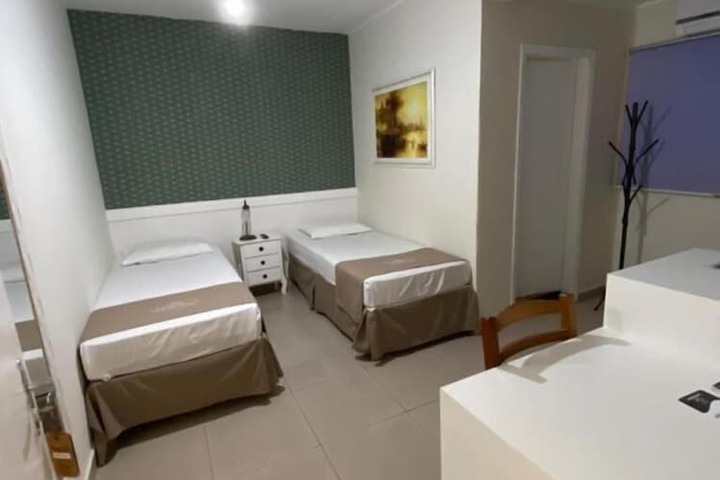 Room 15 of 35