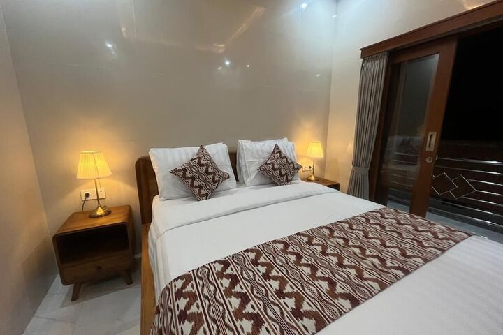 Room 5 of 24