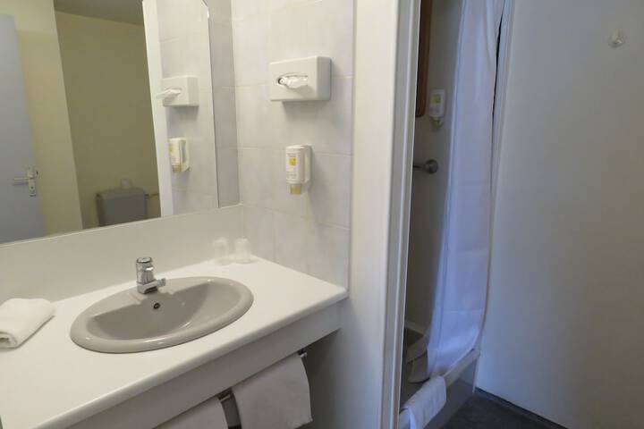 Room 38 of 51