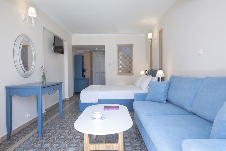 Room 40 of 238