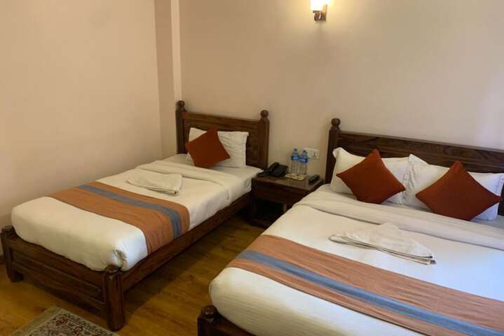 Room 8 of 24