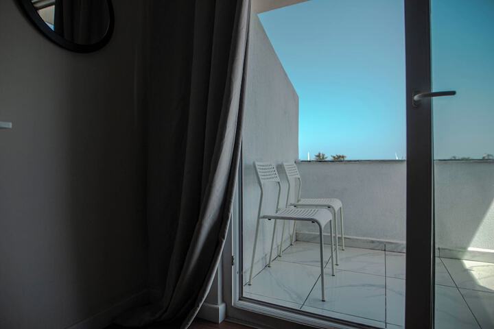 Room 58 of 135