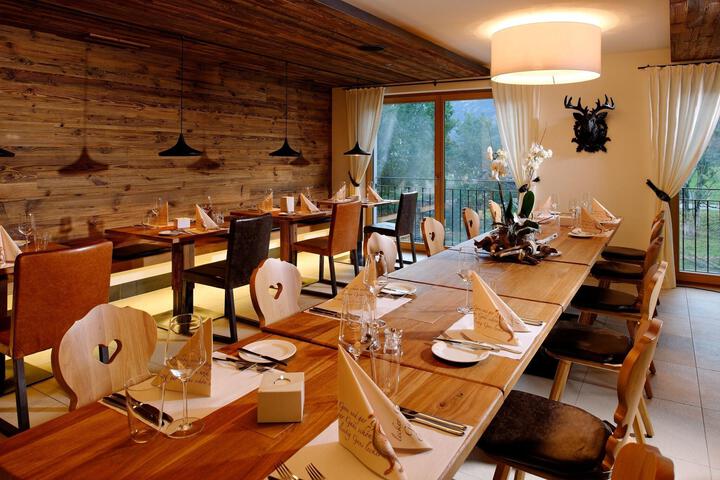 Dining 145 of 219