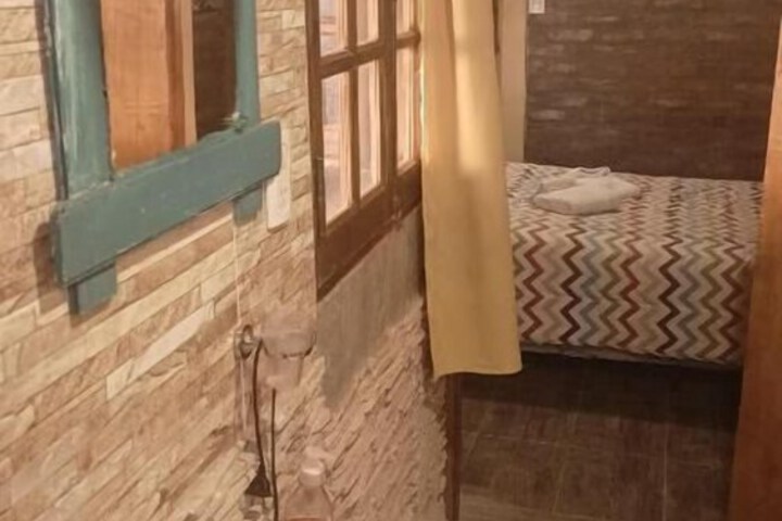 Room 11 of 28