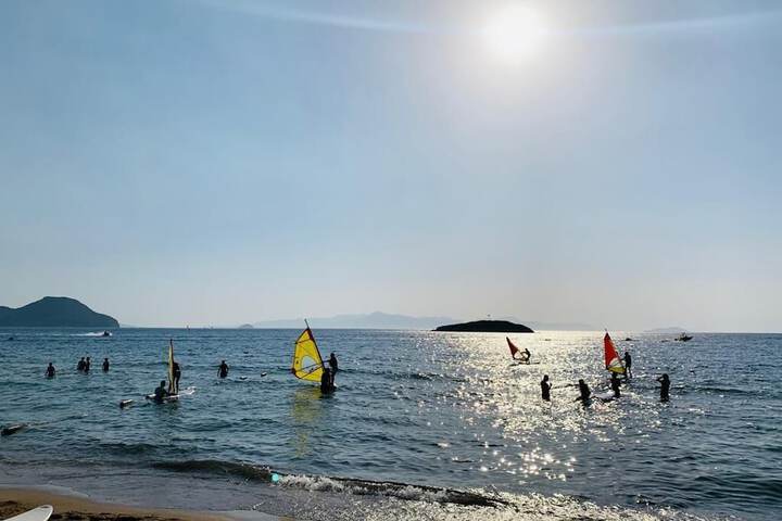 Surfing/boogie boarding