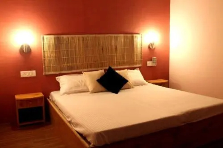 Room 2 of 12