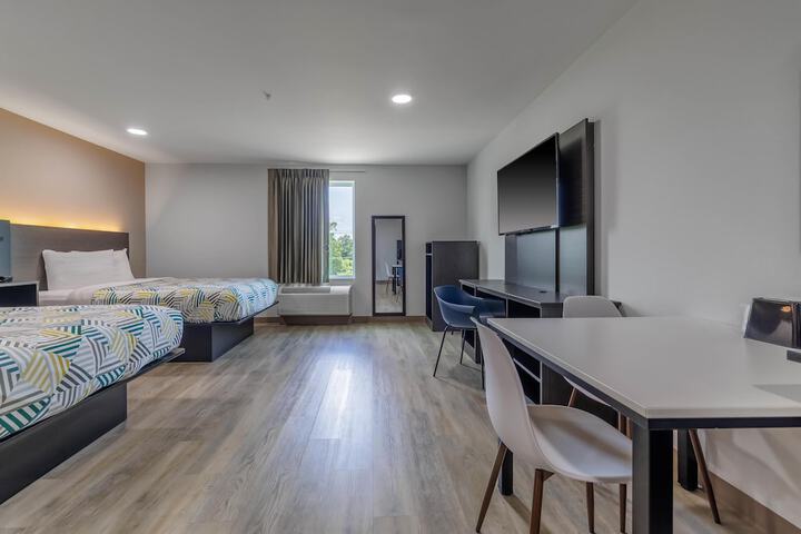 Room 7 of 37