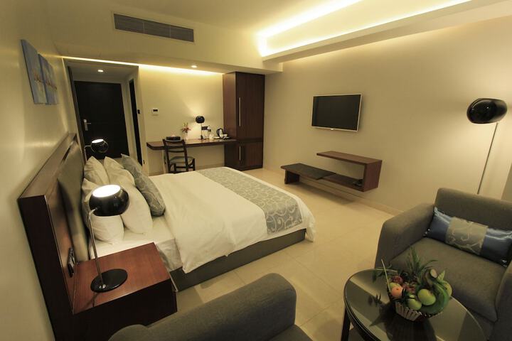 Room 6 of 58