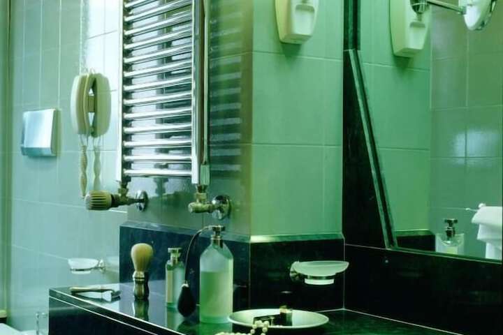 Clean Restrooms