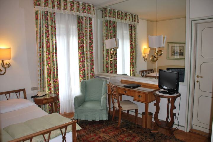 Room 7 of 45