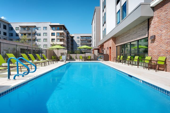 Pool 20 of 37