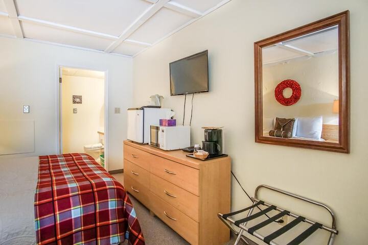 Room 20 of 38