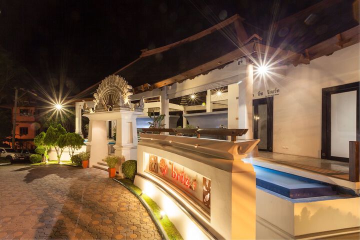 Hotel 3 of 166