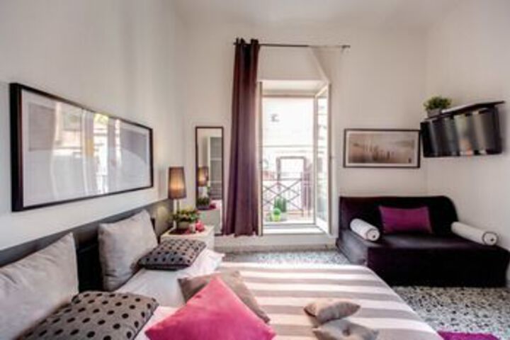 Room 55 of 330