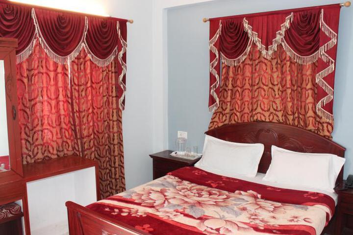 Room 3 of 5