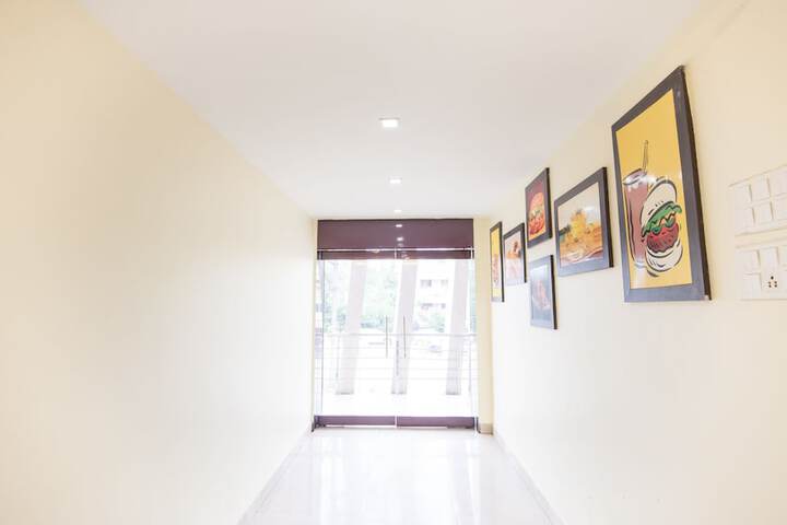 Ballroom/Hall 42 of 46