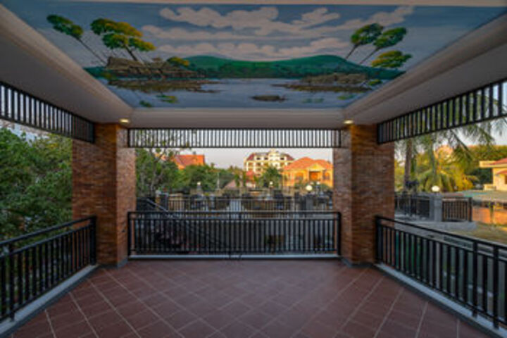 Childrens Area