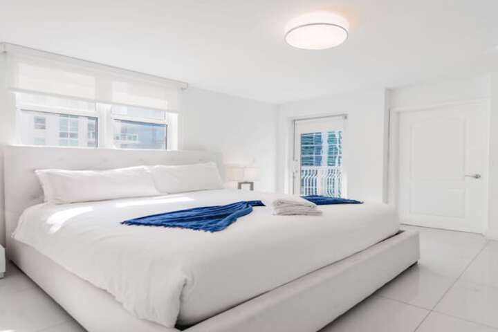 Room 45 of 177