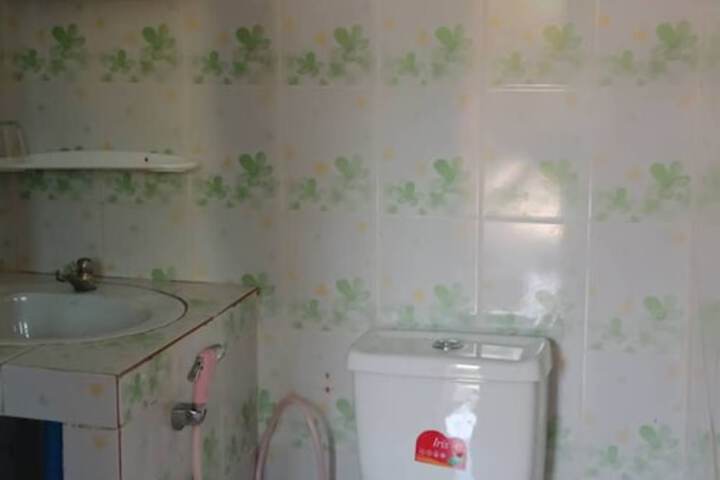 Room 16 of 29
