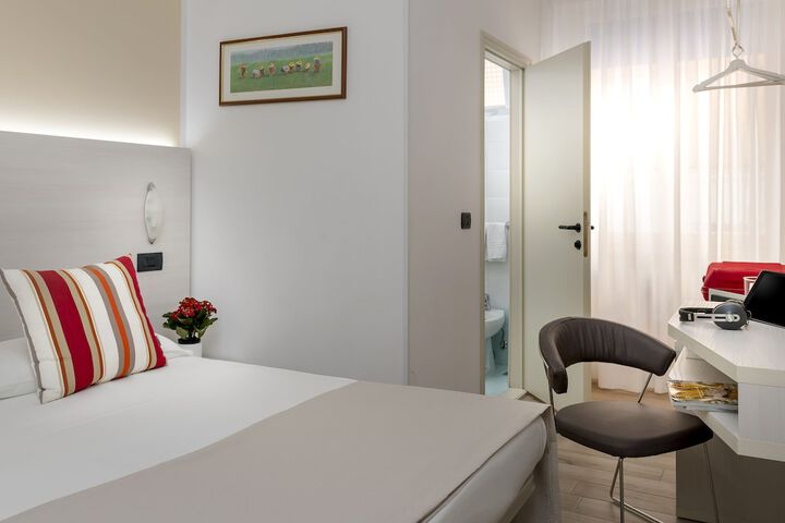 Room 34 of 61