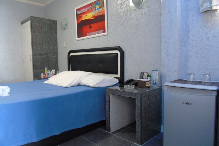 Room 30 of 83