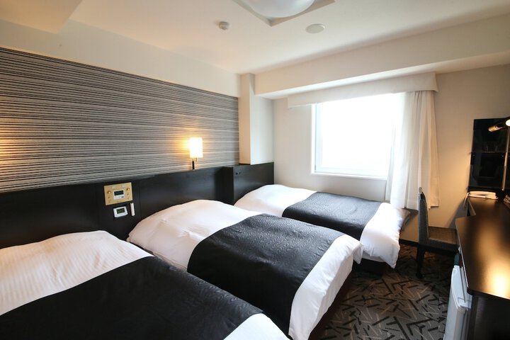 Room 16 of 78