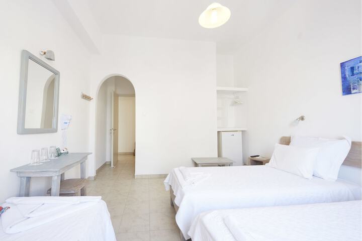 Room 15 of 49