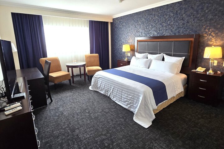 Room 19 of 74