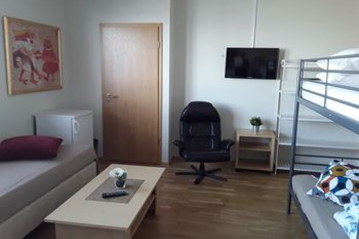 Room 75 of 94