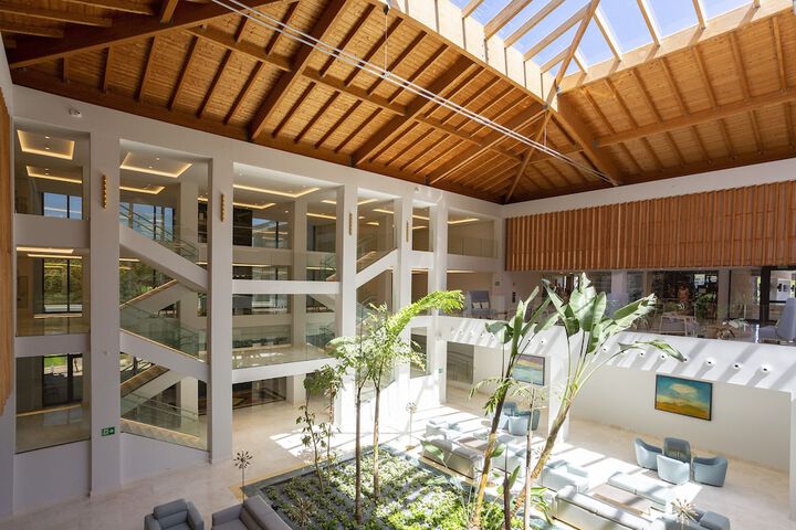Guest Lobby
