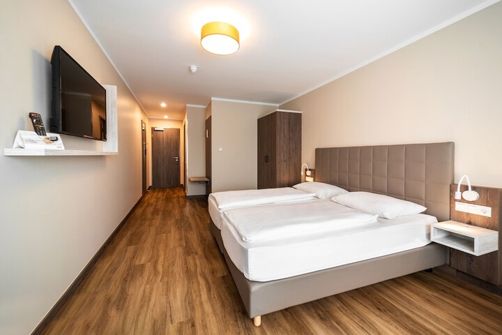 Room 17 of 58