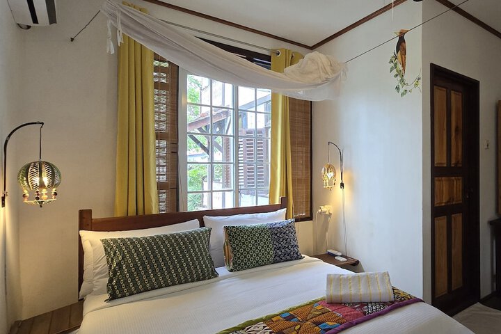 Room 6 of 120