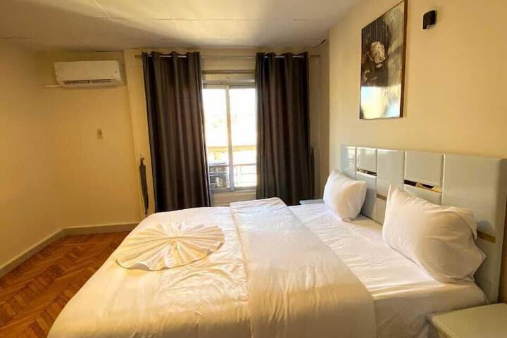 Room 2 of 16