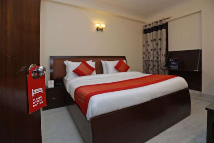 Room 12 of 20