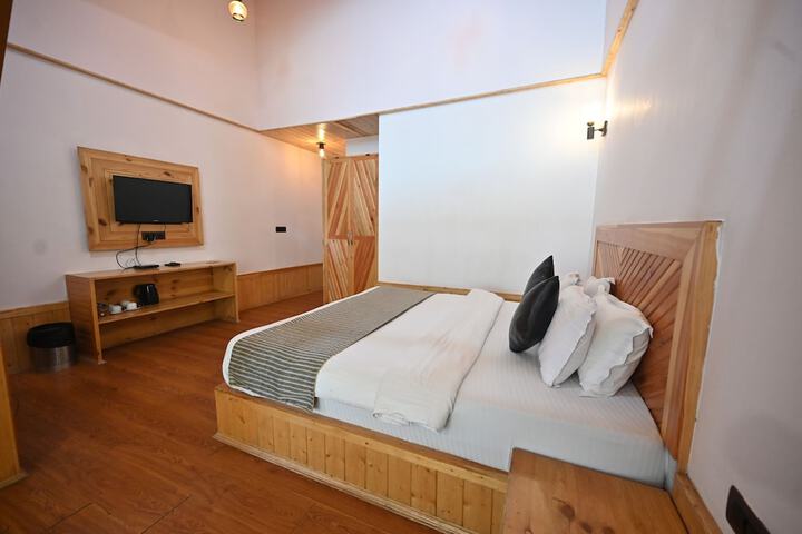 Room 10 of 39