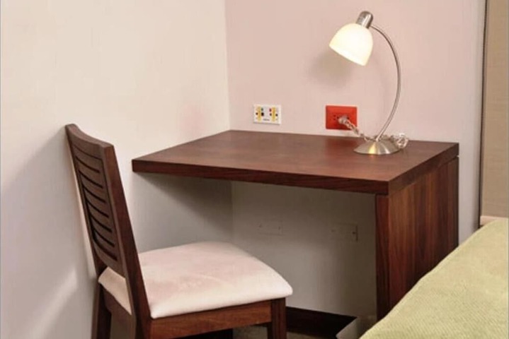 Room 18 of 66