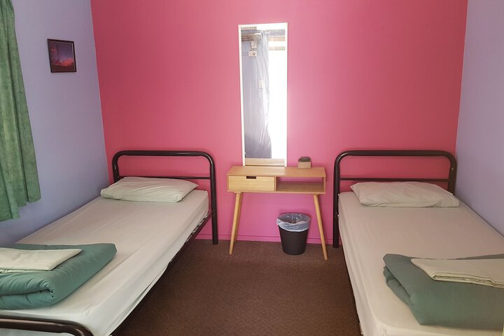 Room 6 of 25