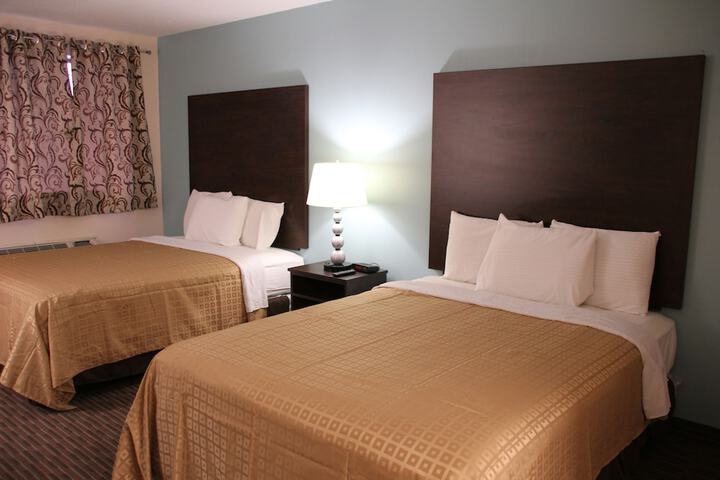 Room 10 of 33