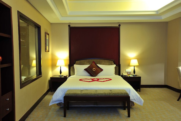 Room 7 of 53