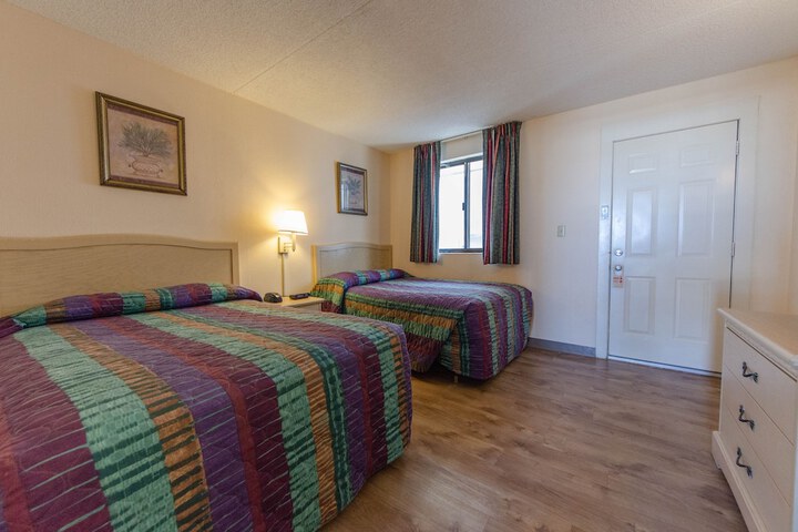 Room 9 of 27