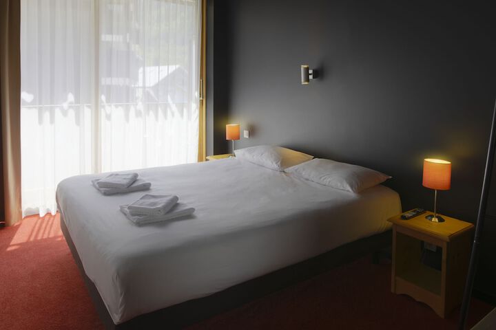 Room 10 of 91