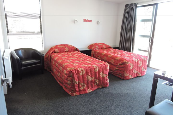 Room 10 of 46