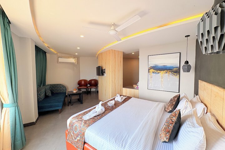 Room 63 of 154