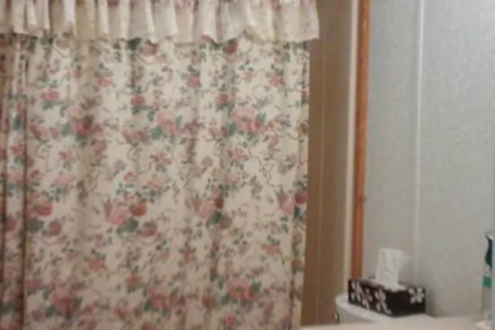 Room 8 of 21