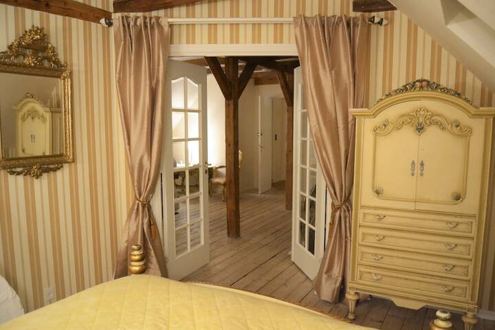 Room 6 of 60