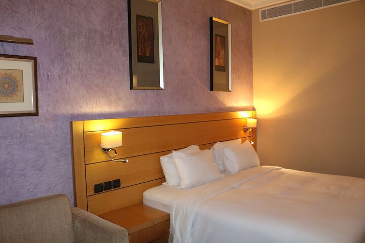 Room 13 of 46