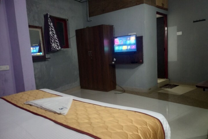 Room 21 of 28