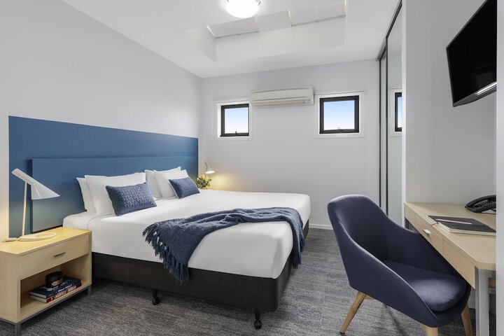 Room 10 of 48