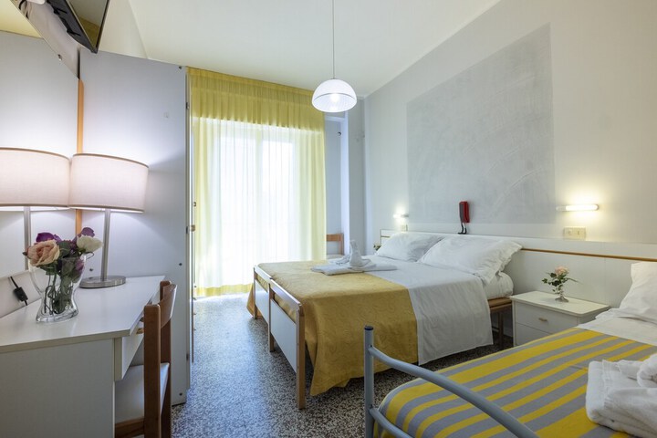 Room 16 of 41